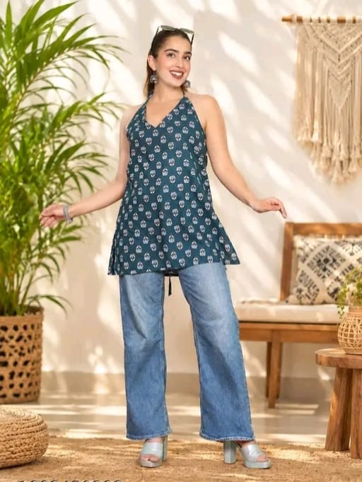 Floral Halter-nack top - Image 3