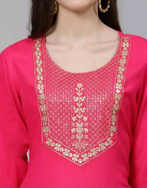 Women embroidered straight kurti - Image 4