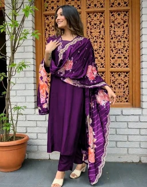 Kurta pant set for women - Image 2