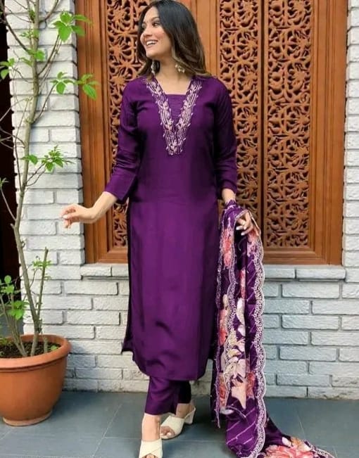 Kurta pant set for women - Image 3