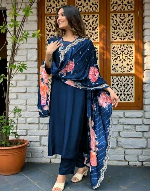Kurta pant set for women - Image 5