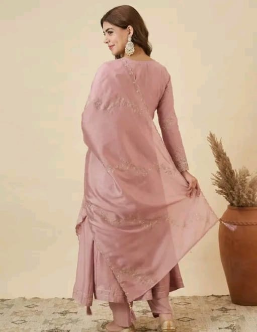 Embroidered V neck anarkali - Image 9