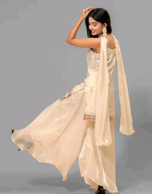Top lehnga - Image 3